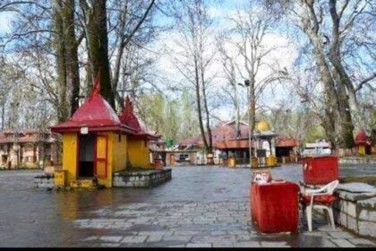 temple of mata kheer bawani in Ganderbal Kashmir. A famous religious site for Hindu devotees.