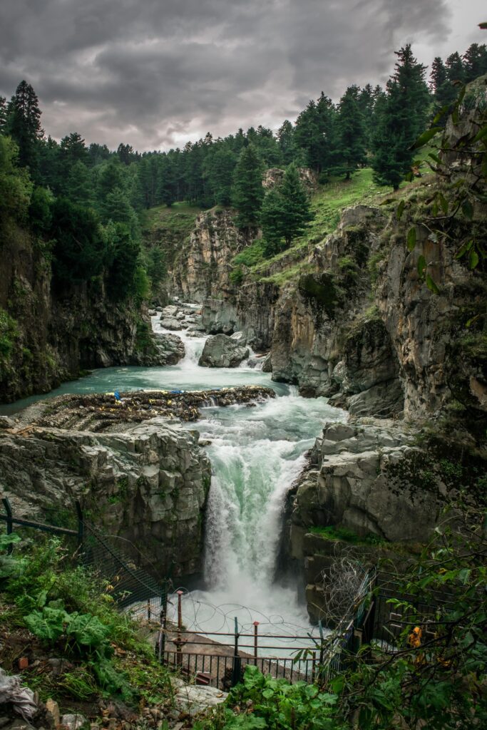 Aharbal falls in Kashmir is one of the best tourist places in Kashmir.