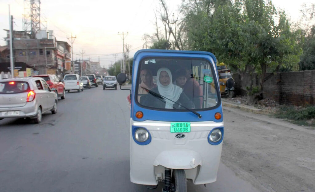 Kounsar Jan: Pioneering Female E-Rickshaw Driver in Srinagar