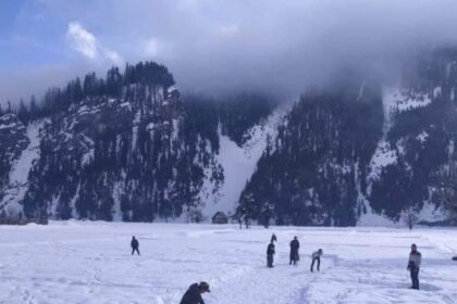 In Pic: Snow Cricket Brings Life to Isolated Tulail Valley During Harsh Winter