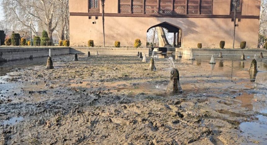 In Pic: Achabal Spring dries up giving locals tensions.