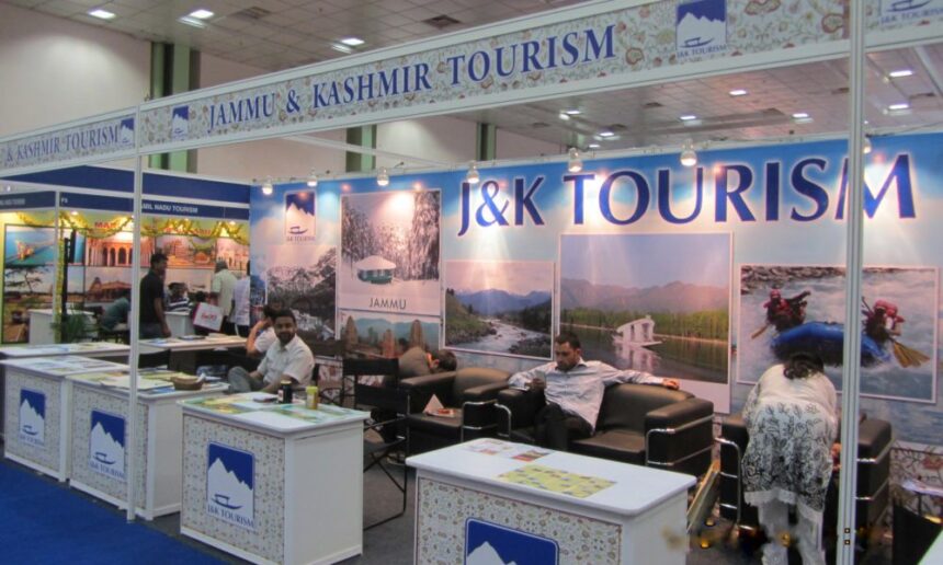 In Pic: J&K Tourism Boom: Tourist Numbers Surge to 4.48 Crore, Government Invests in Promotion