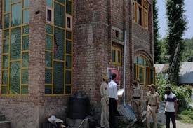 In Pic: On June 25, in a remarkable and resolute move against the escalating drug menace in the Kashmir, Srinagar Police have attached a luxurious two-storey residential house, along with its surrounding land, in Takanwari, Karnabal area of Srinagar. The property, estimated to be worth around Rs 1 crore, belonged to a notorious drug peddler whose activities have long threatened the safety and well-being of local community.